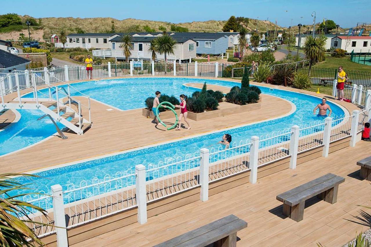 Presthaven Holiday Resort - Direct Access To Beach 프레스타틴 외부 사진